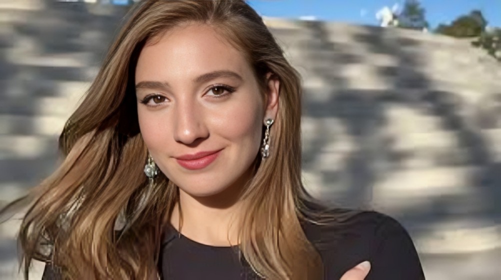 Klarissa Munz: Geheimnisvolle Intelligenz hinter dem Hollywood-Rampenlicht Klarissa Munz: Geheimnisvolle Intelligenz hinter dem Hollywood-Rampenlicht