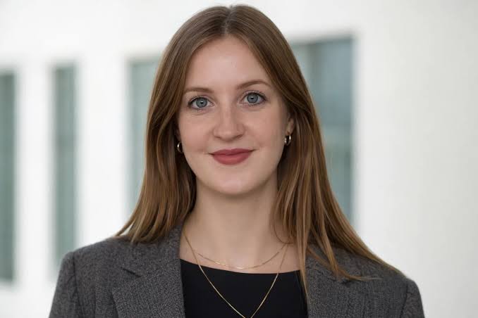 Louisa Ferch: Familie, Karriere und Leben abseits der Öffentlichkeit