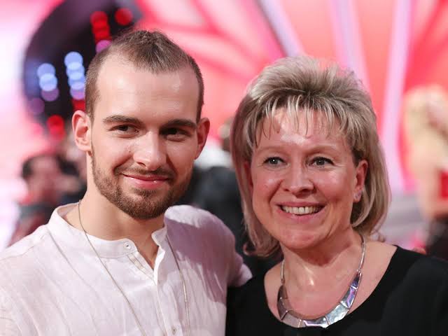 Liane Wetterney: Biografie, Familie und die bewegende Geschichte hinter Eric Stehfests Mutter